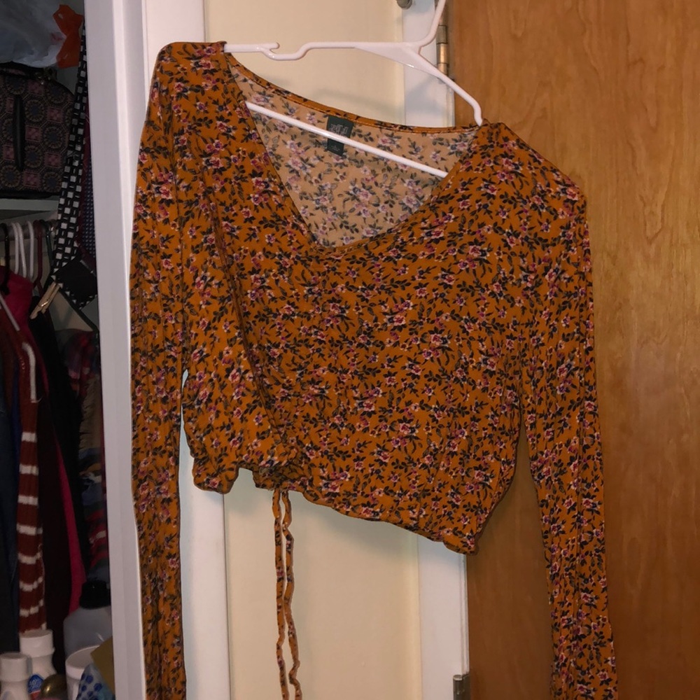 Cropped blouse